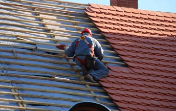 roof tiles Pin Green, Hertfordshire